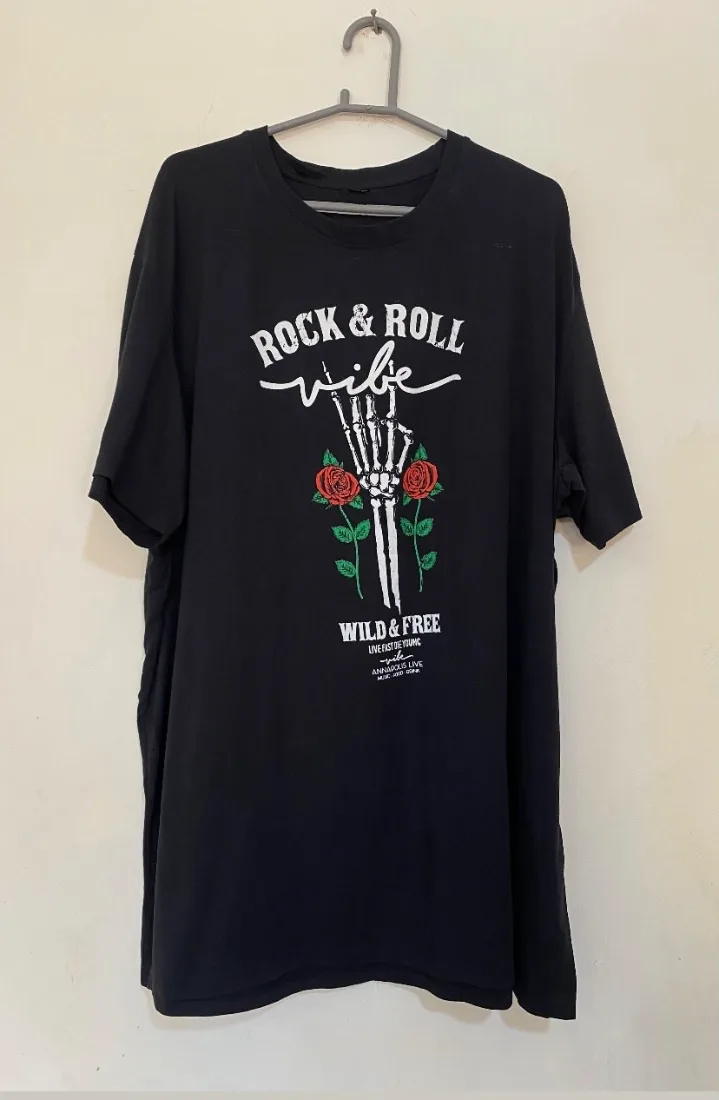 Black Graphic Printed Oversized T-Shirt — photo 2 of 2