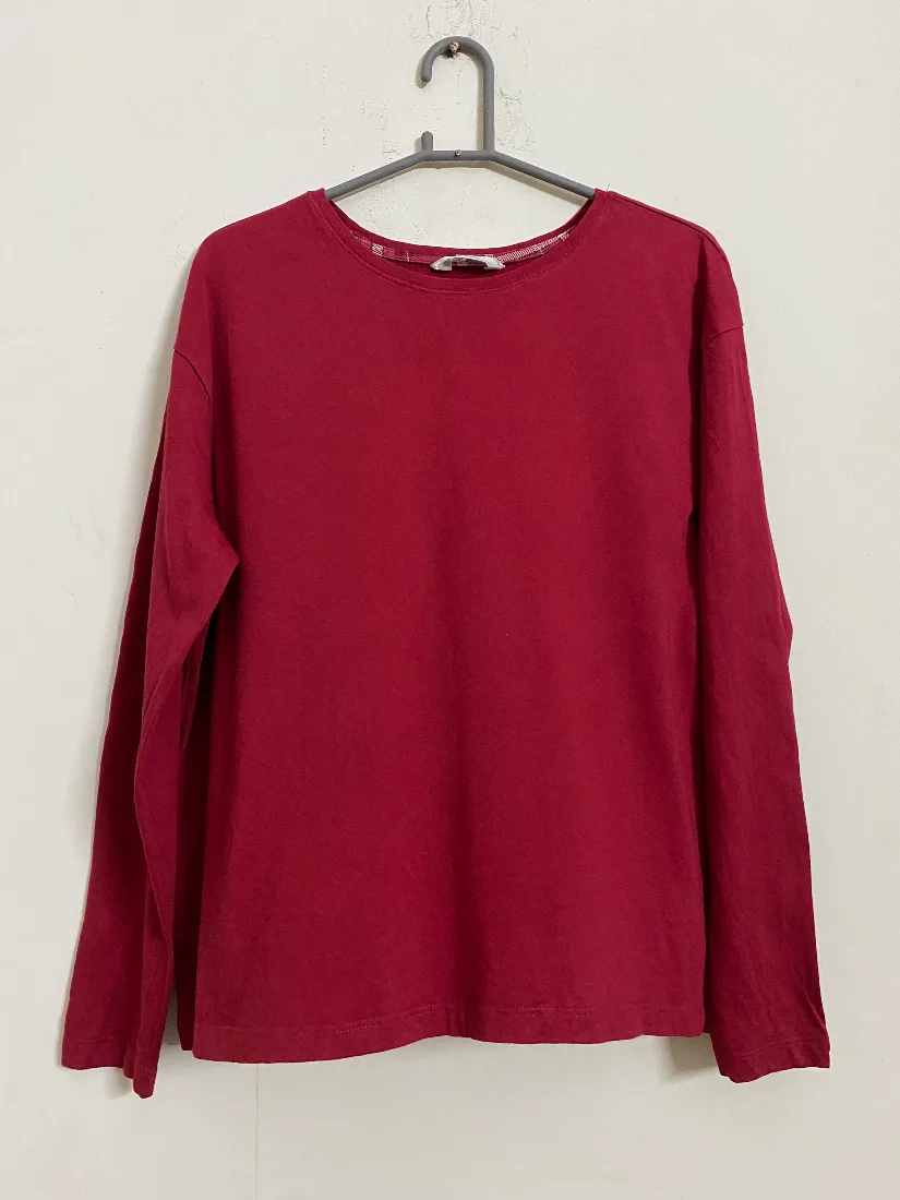 Classic Deep Red Long-Sleeve Casual Tee — photo 2 of 2