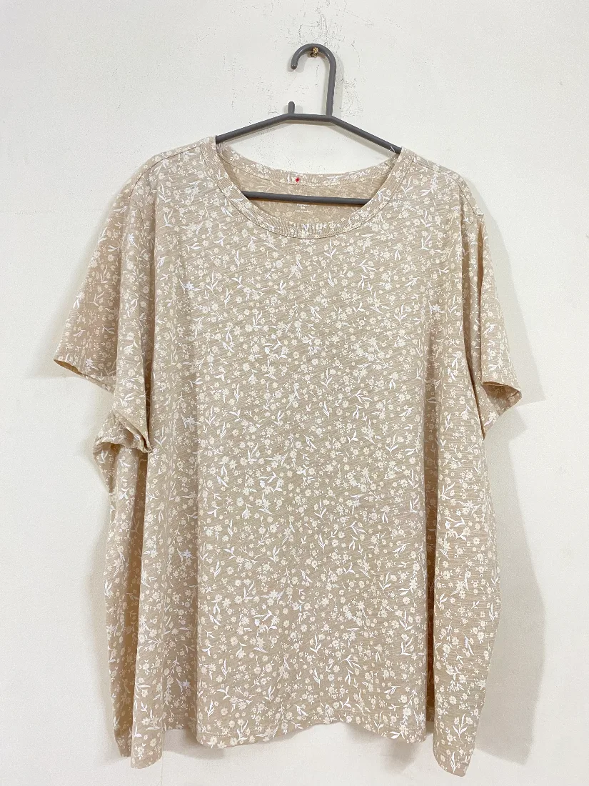 Stylish Beige and White Floral Print Oversized Tshirt for Women — photo 2 of 2