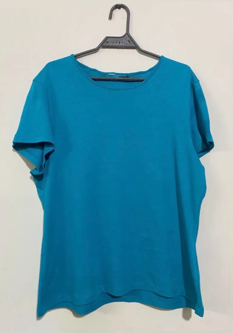 Teal Blue Solid T-Shirt — photo 2 of 2