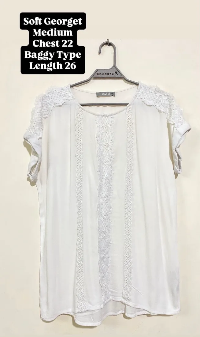 Off-White Georgette Chicken/Lace Work Top
