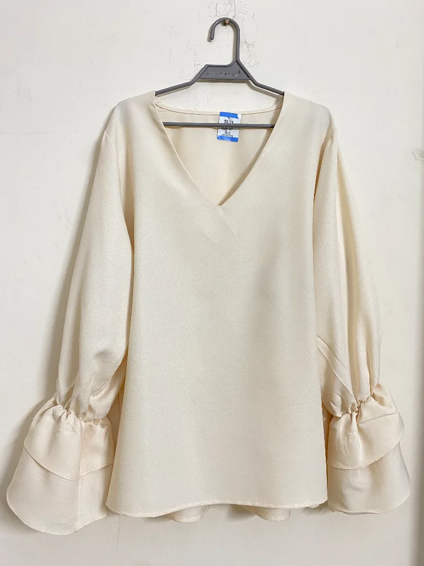Elegant Cream V-Neck Layered Ruffle-Cuff Top — photo 2 of 2