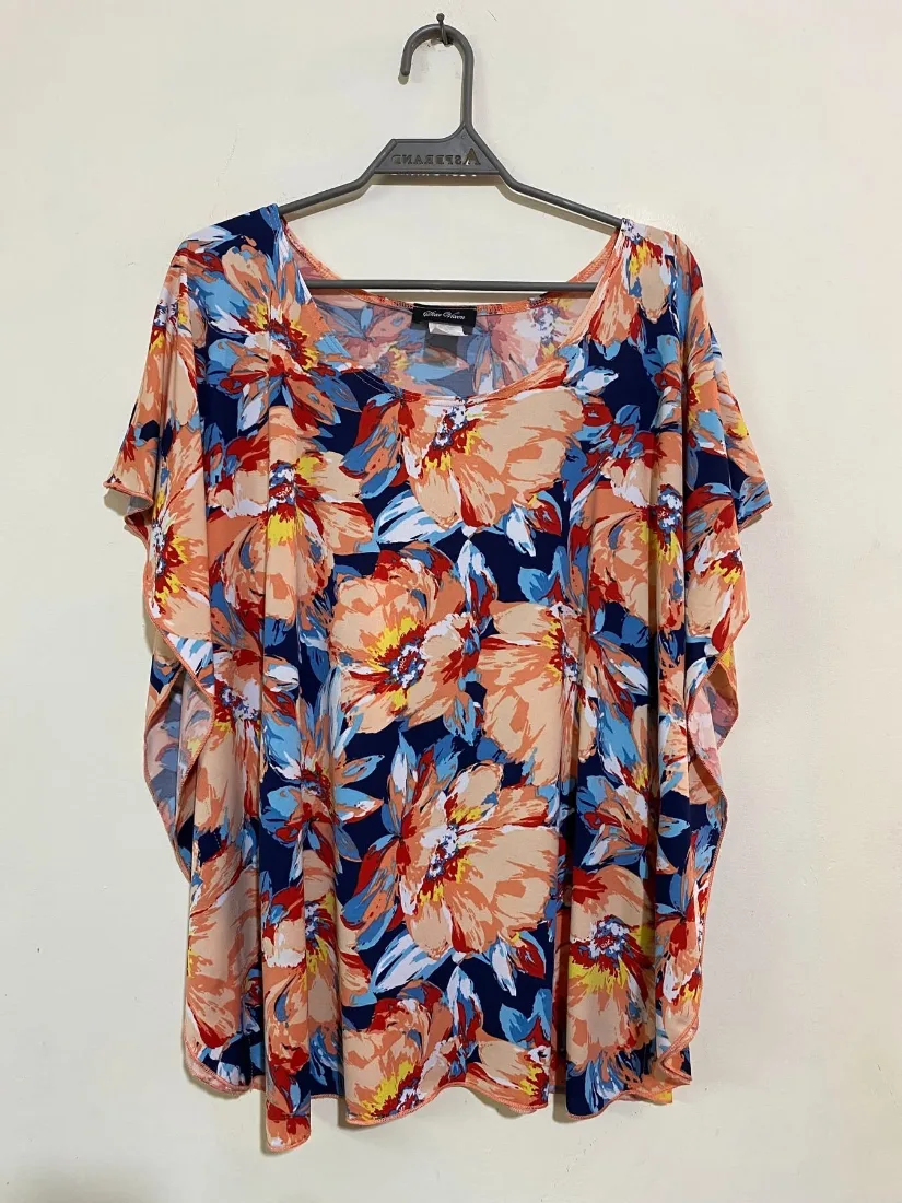 Peach & Navy Floral Kaftan Style Top — photo 2 of 2
