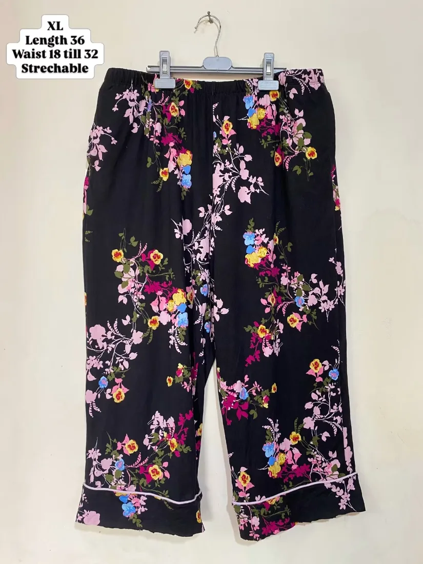 Black Vibrant Floral Piping-Trim Lounge Trouser